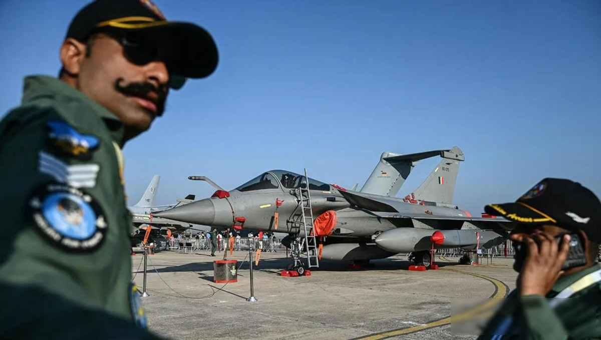 印度媒体突然发难，歼-10CE战绩被质疑，背后藏着一盘认知棋局2026年3月