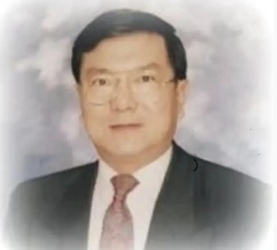刘玉平:华裔美国科学家，担任B2隐形轰炸机和YF23隐身战机的首席科学家，带领团