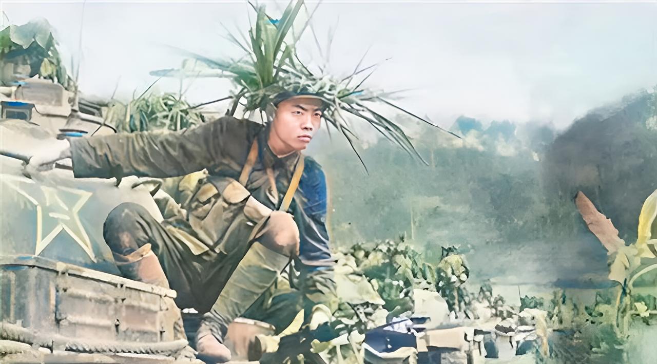 [点赞]1979年，宋时轮来到了对越自卫反击战的战场上，当他看到我军进攻的阵容