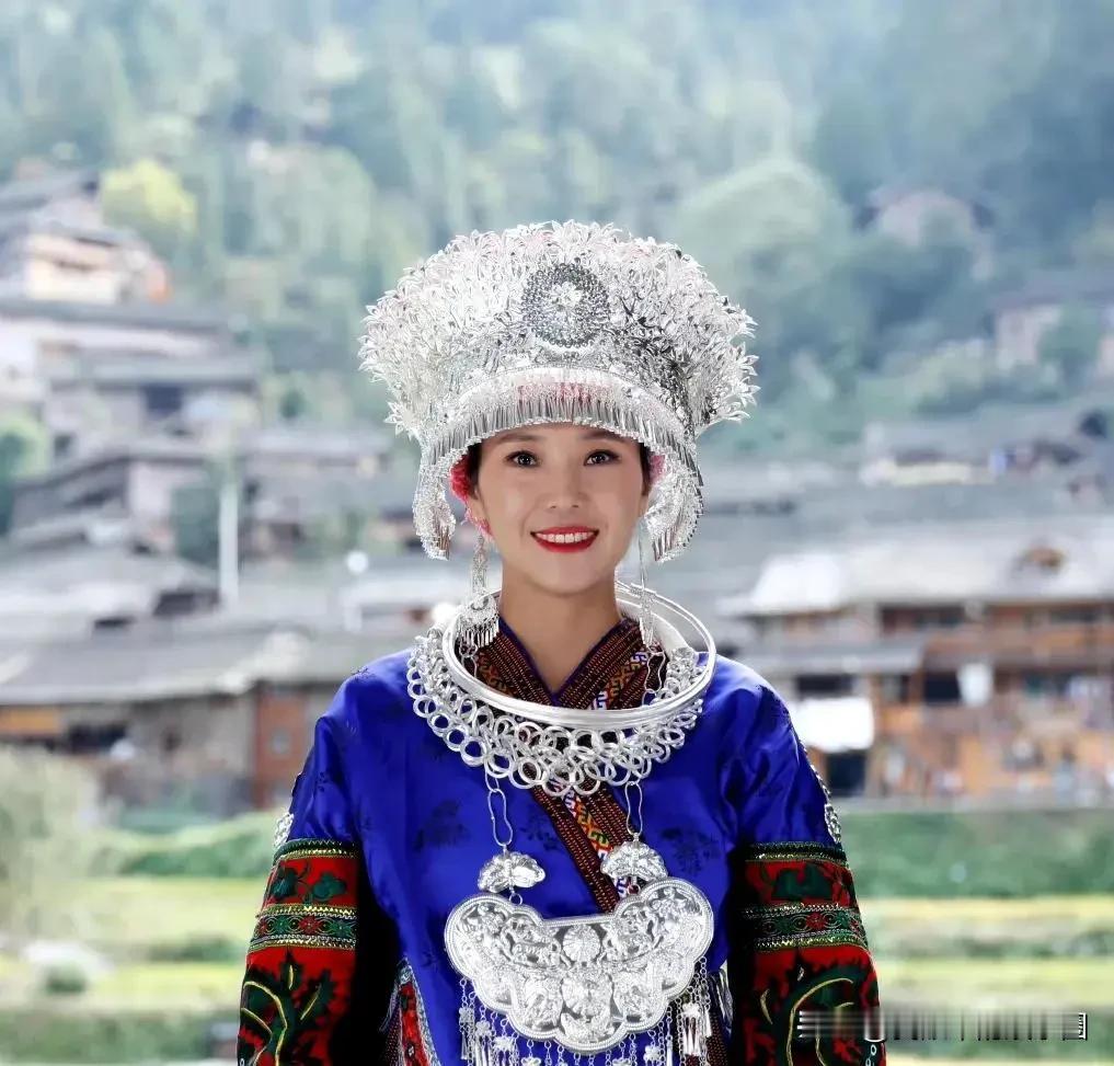 云朵的演唱会为何难以吸引观众?对于头条推出的上述话题,小编谈一下自己的看法。