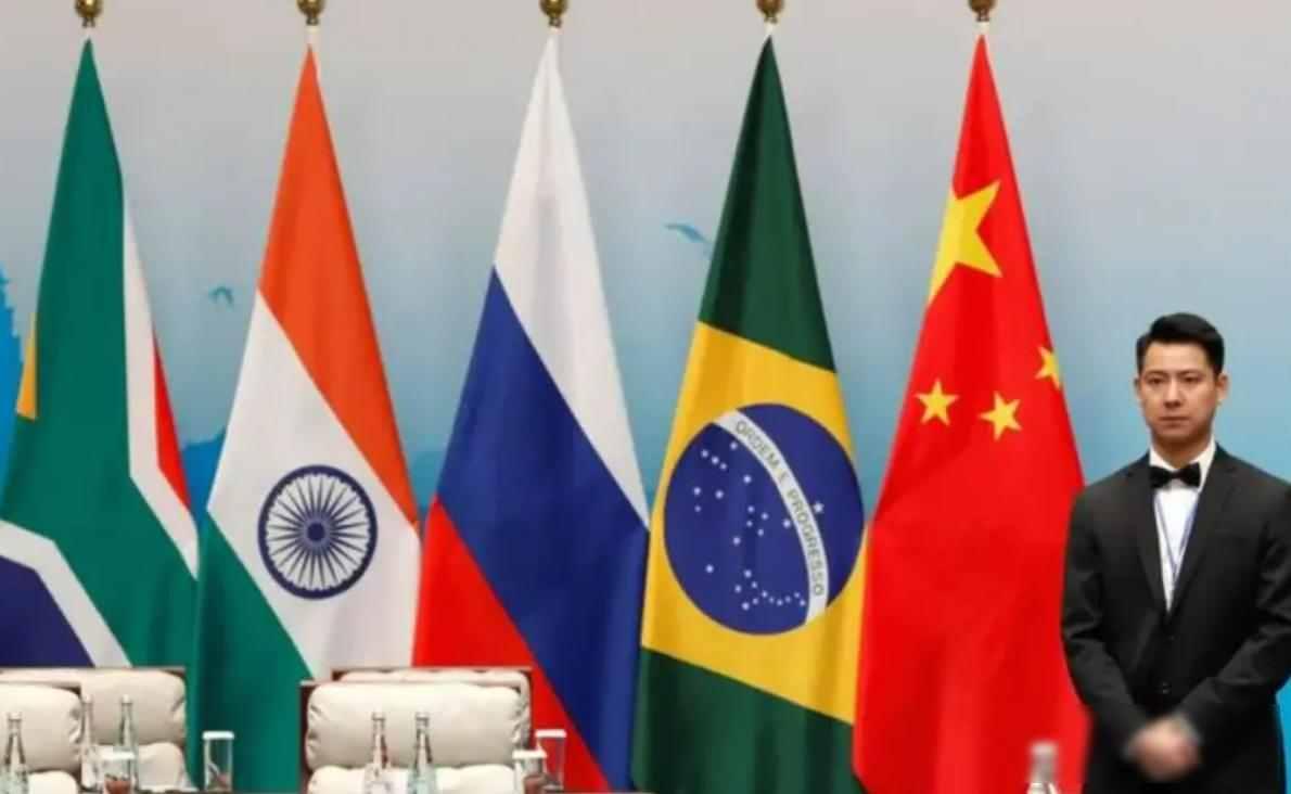 南非拒扣中国设备，美司法部碰壁，金砖自主性抬头这件事说起来挺有意思，南非有个