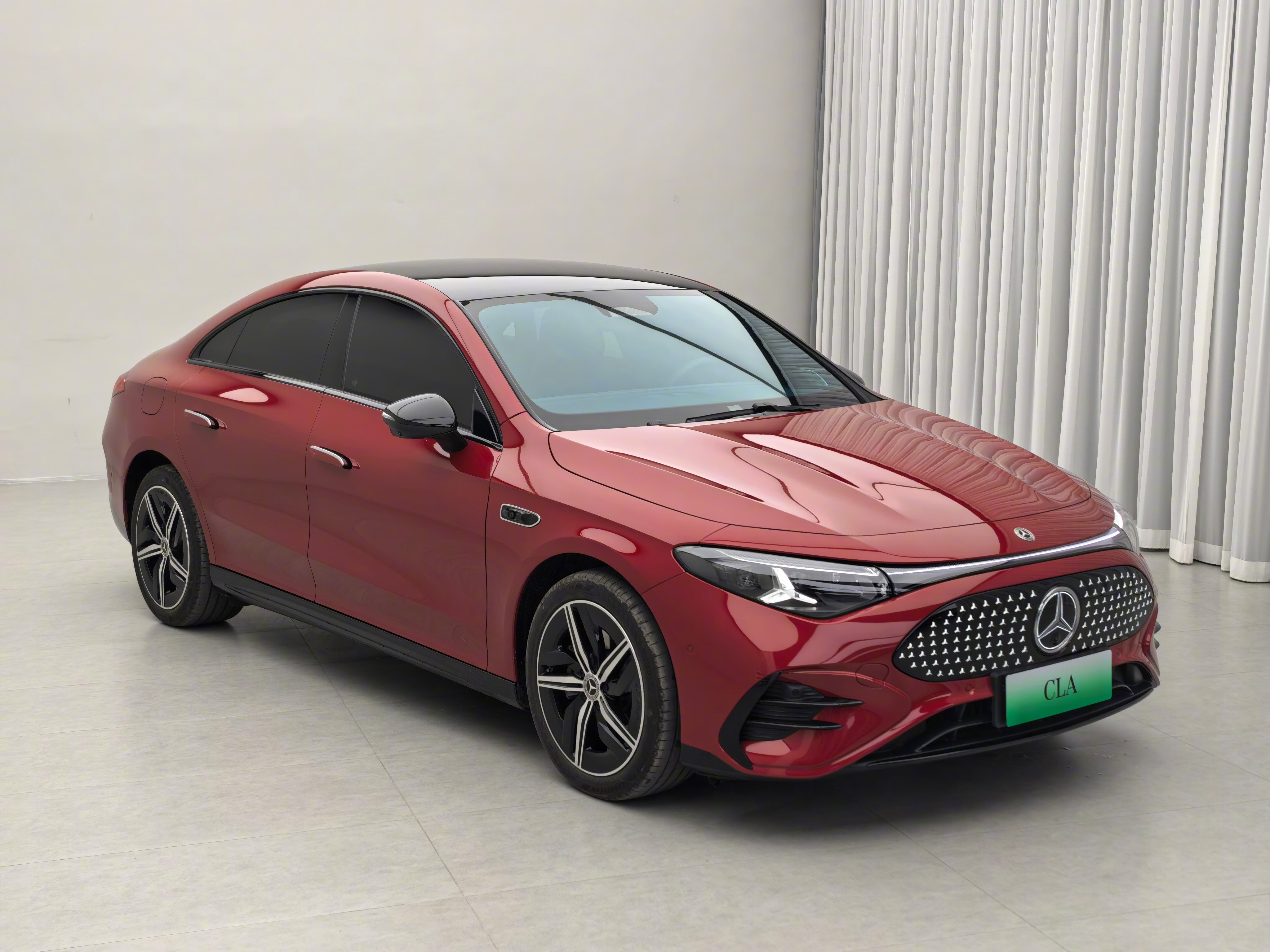 奔驰纯电CLA到车库，今天仔细拍，各位俊男靓女想了解什么地方，我重点体验。24