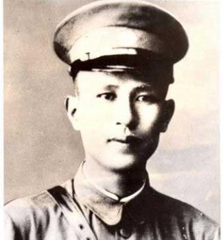 1949年，"小诸葛"白崇禧向蒋介石献策：反正打不过解放军，不如集中全部兵力，