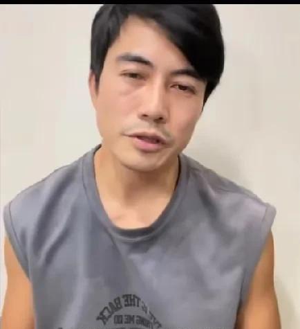 东极岛跟组演员忍不住出来回怼差评电影《东极岛》的人：你有什么资格说东极岛崇洋媚外
