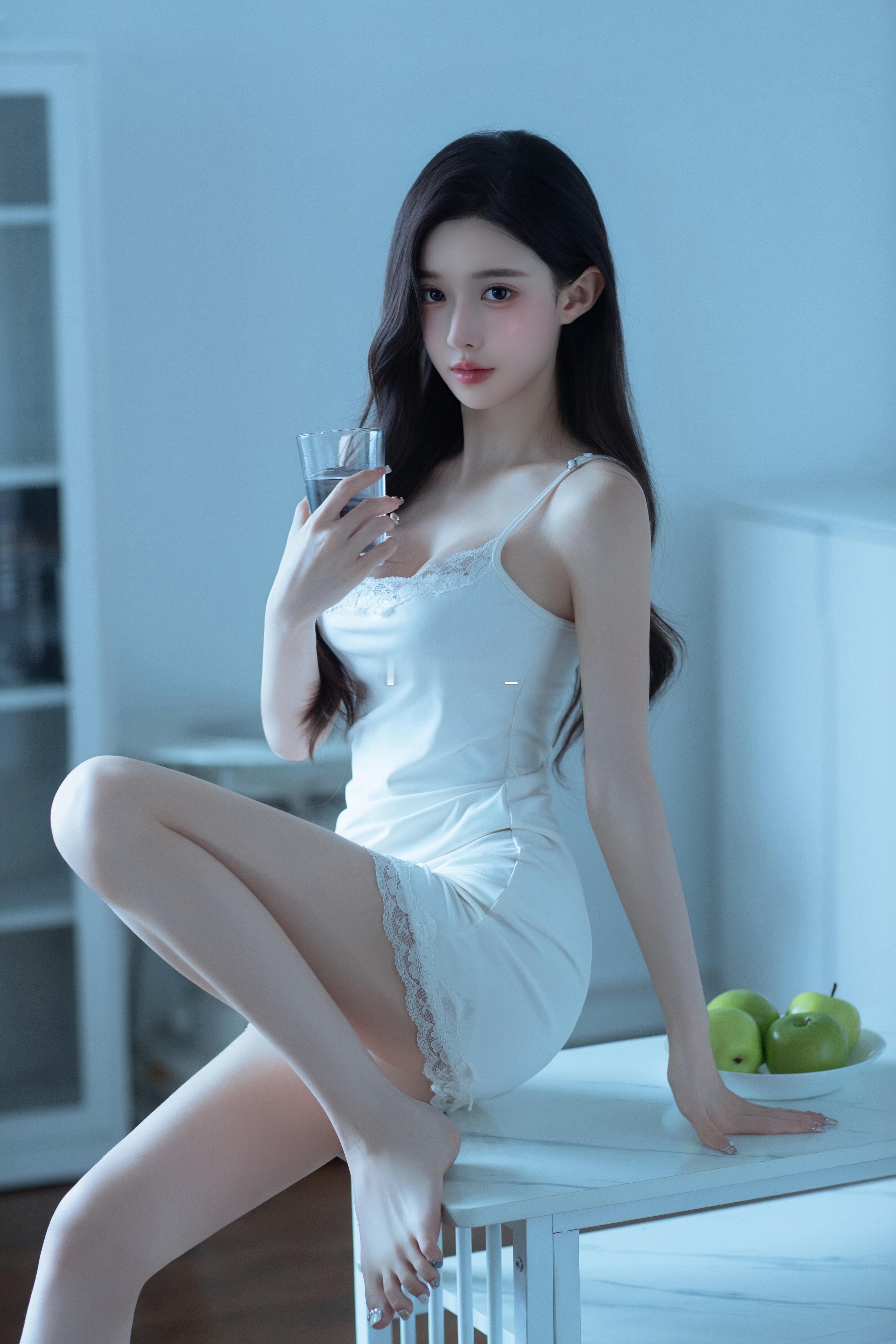 🍏​​​