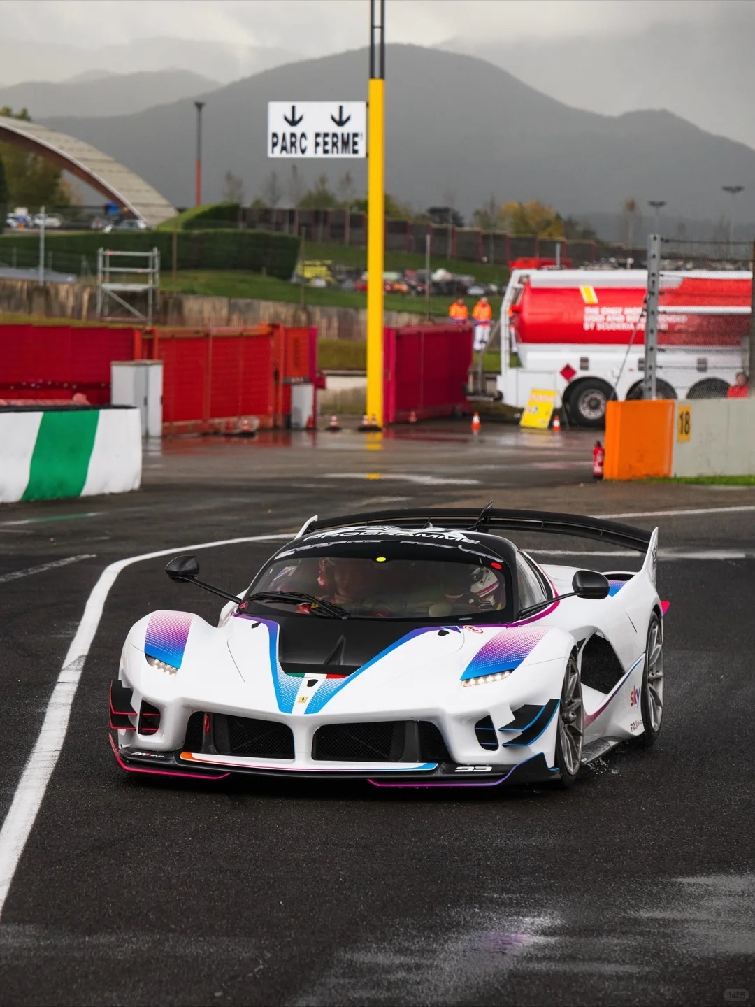 法拉利FXXK，每一辆都好好看怎么办啊啊啊啊啊绝美车片​​​