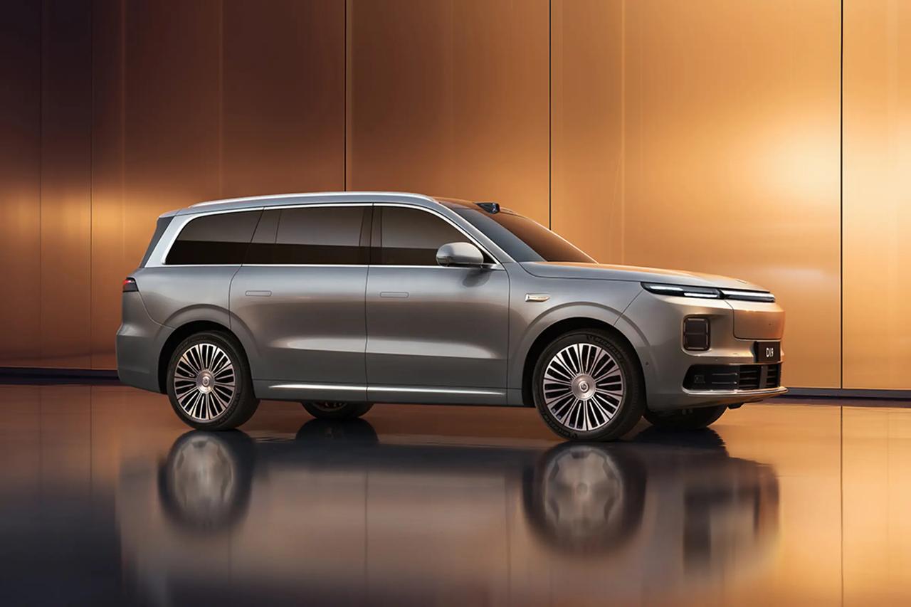 卖30万级，还能做到100万级的体验？来看零跑D19内饰。 近日，零跑公布了