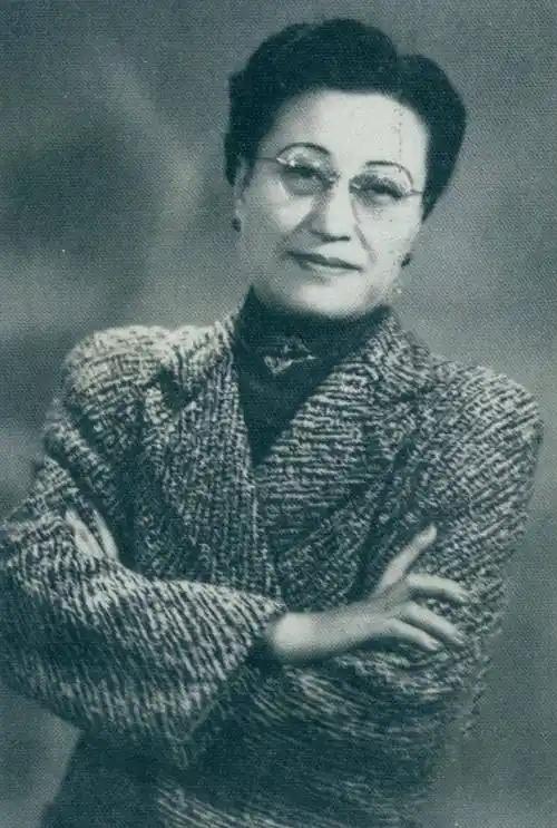 1971年春天，一封从香港寄出的信件，跨越海峡，送到了台北士林官邸。当时已经84