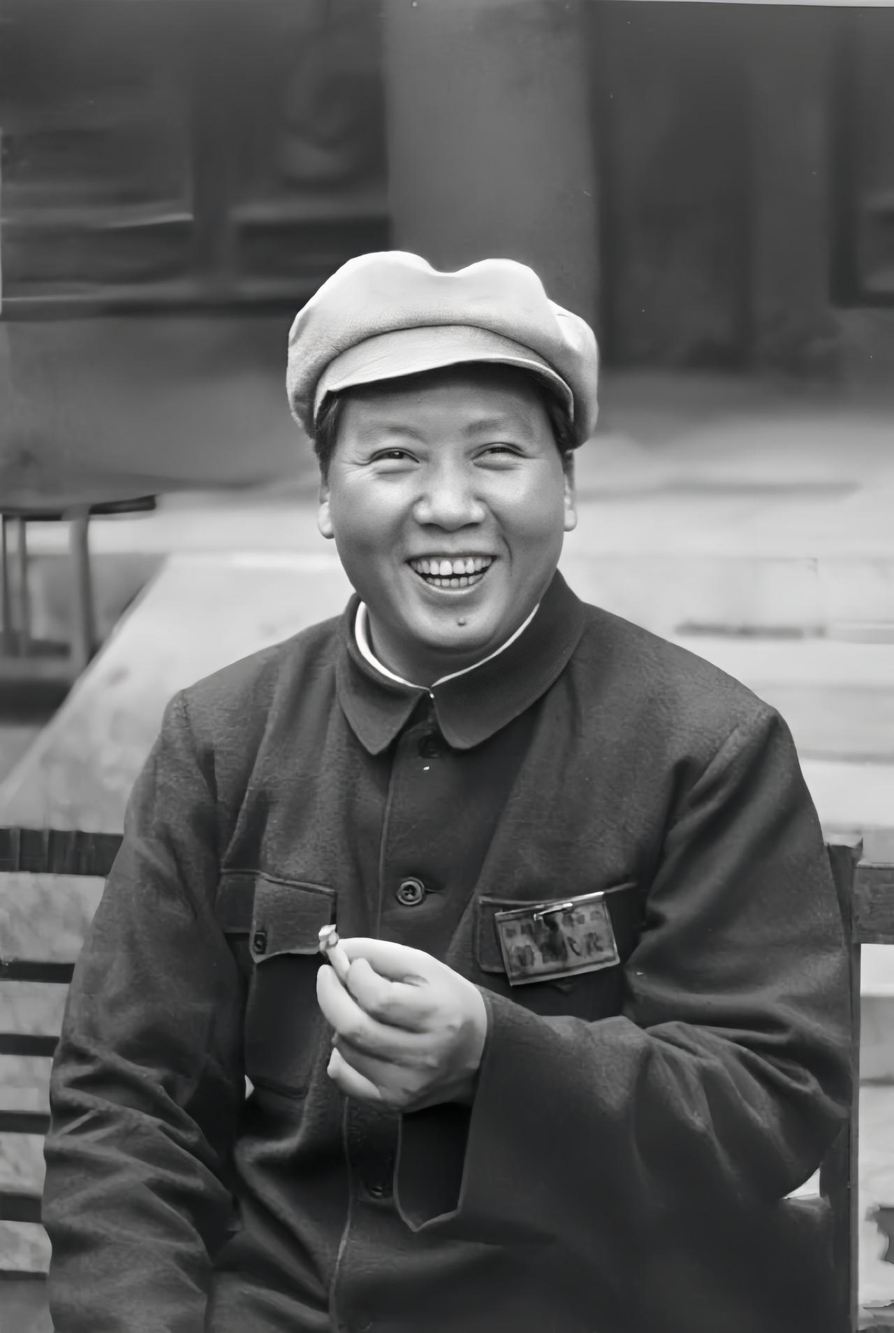 为什么时间越久，人们越怀念毛泽东？答案实际非常简单，因为越往后，人们越懂得了毛泽