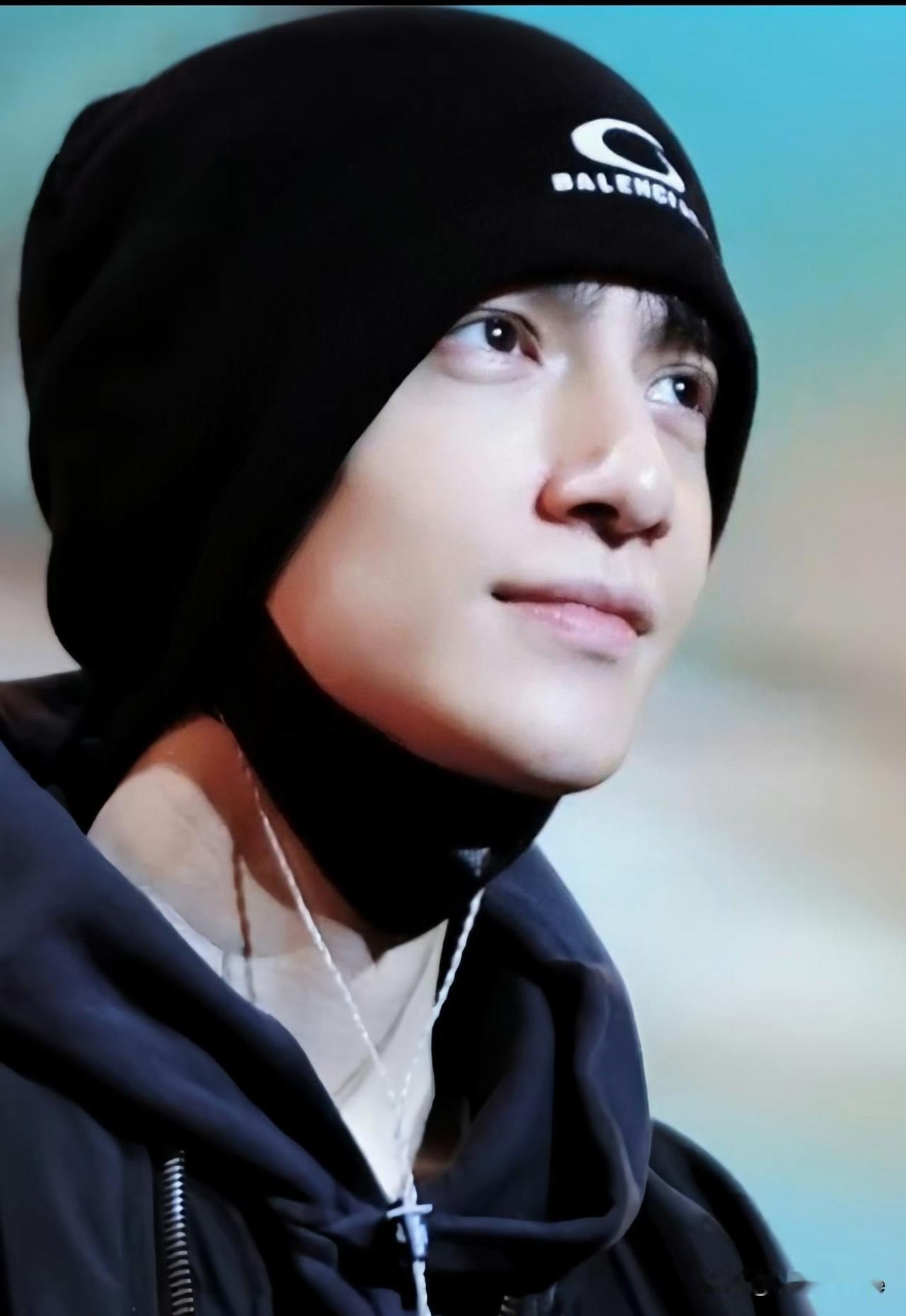 12月21日，罗云熙合约明年7月到期不续！罗云熙这两年演唱会增多的原因，并不全