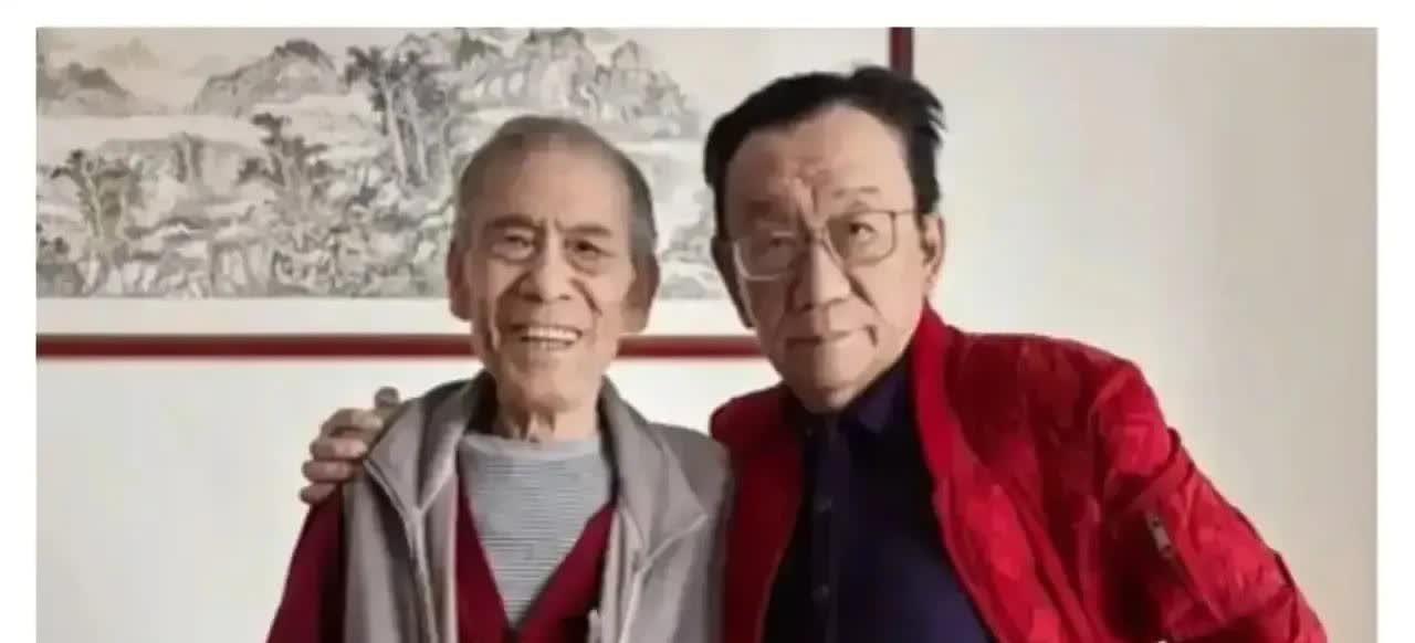 安居在国际庄的老爷子李如刚，门前冷落了很多年，从去年到今年突然间热闹了起来，而且