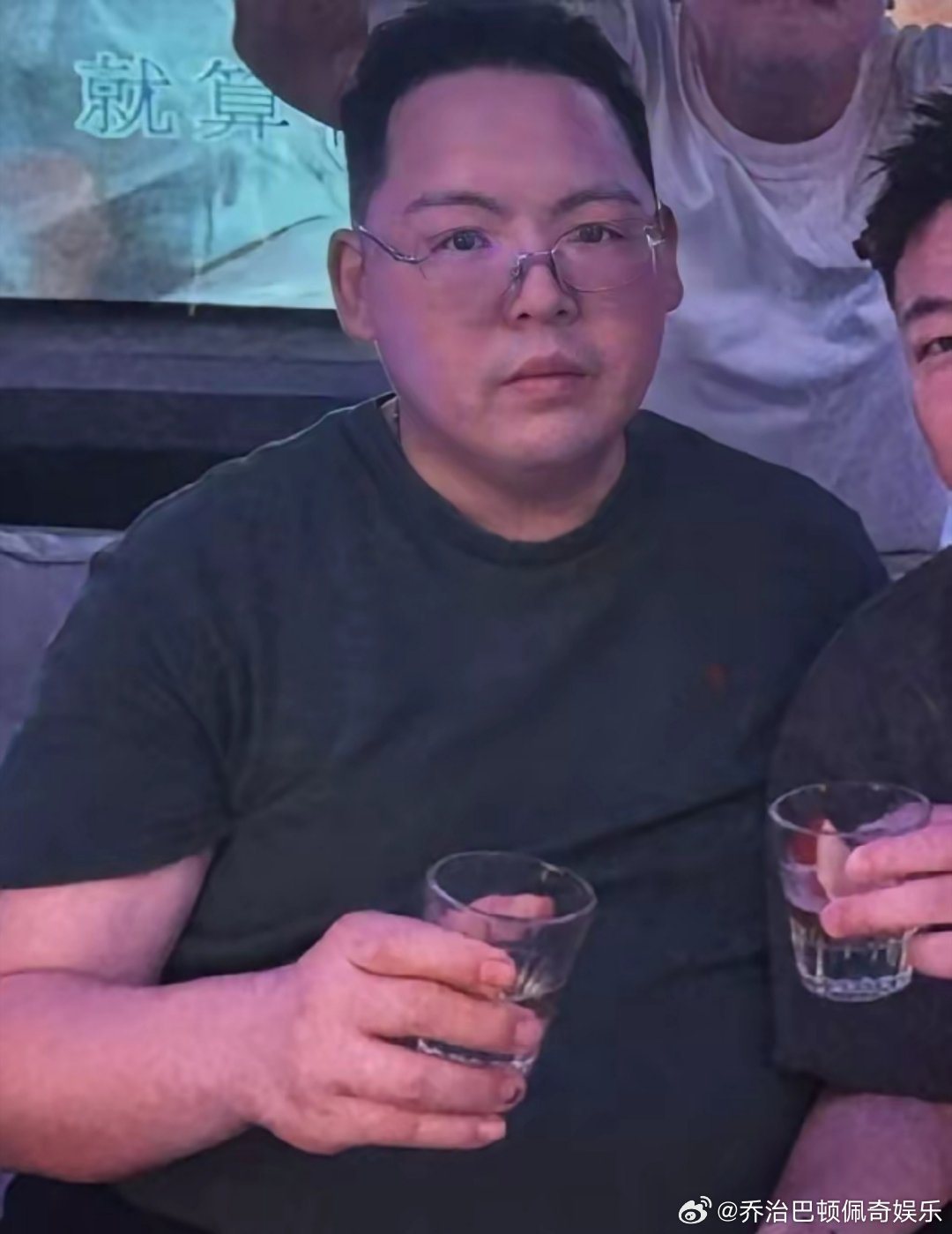 永远不要怀疑向太的眼光，向太不喜欢向佑老婆是有原因的。向太曾在采访中说：小儿子向