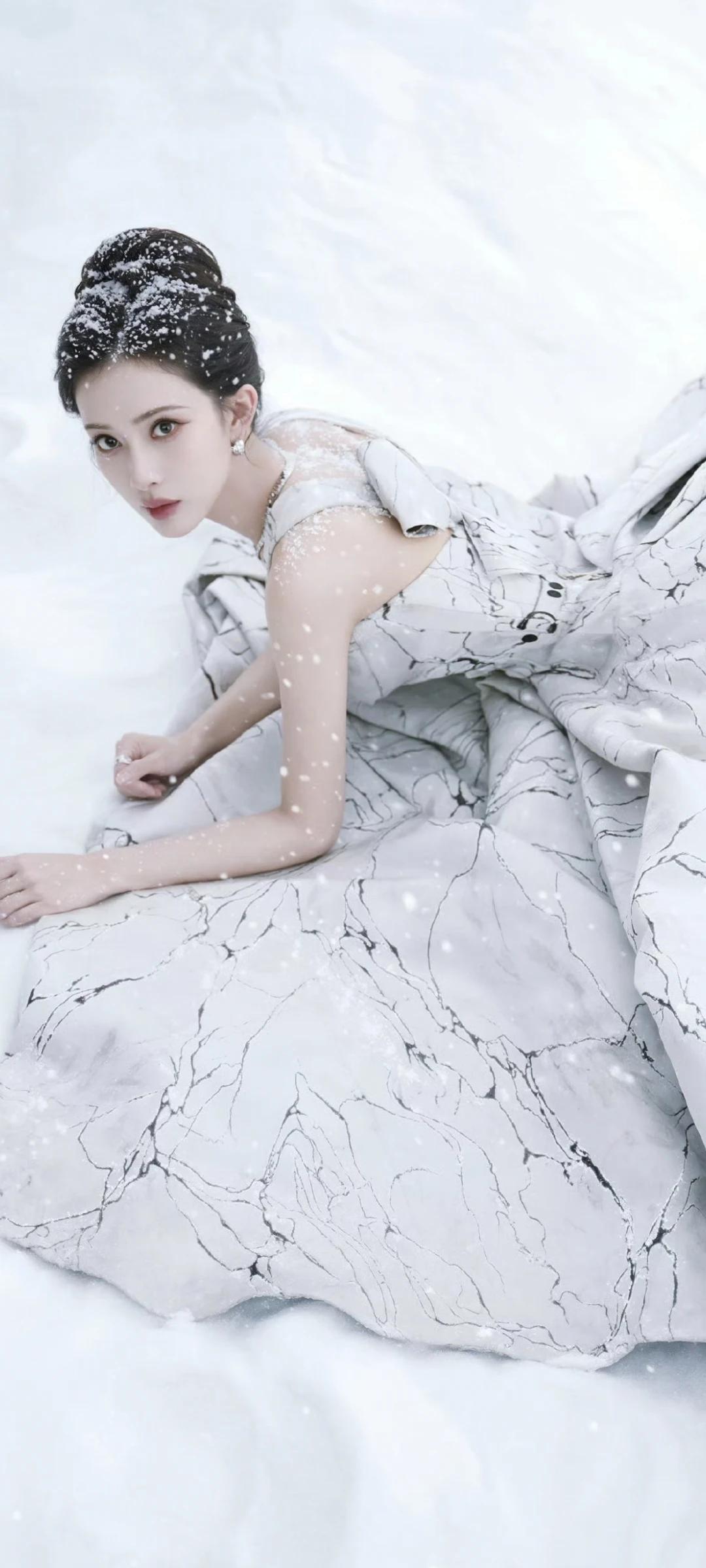 孟子义写真壁纸～清冷又性感！