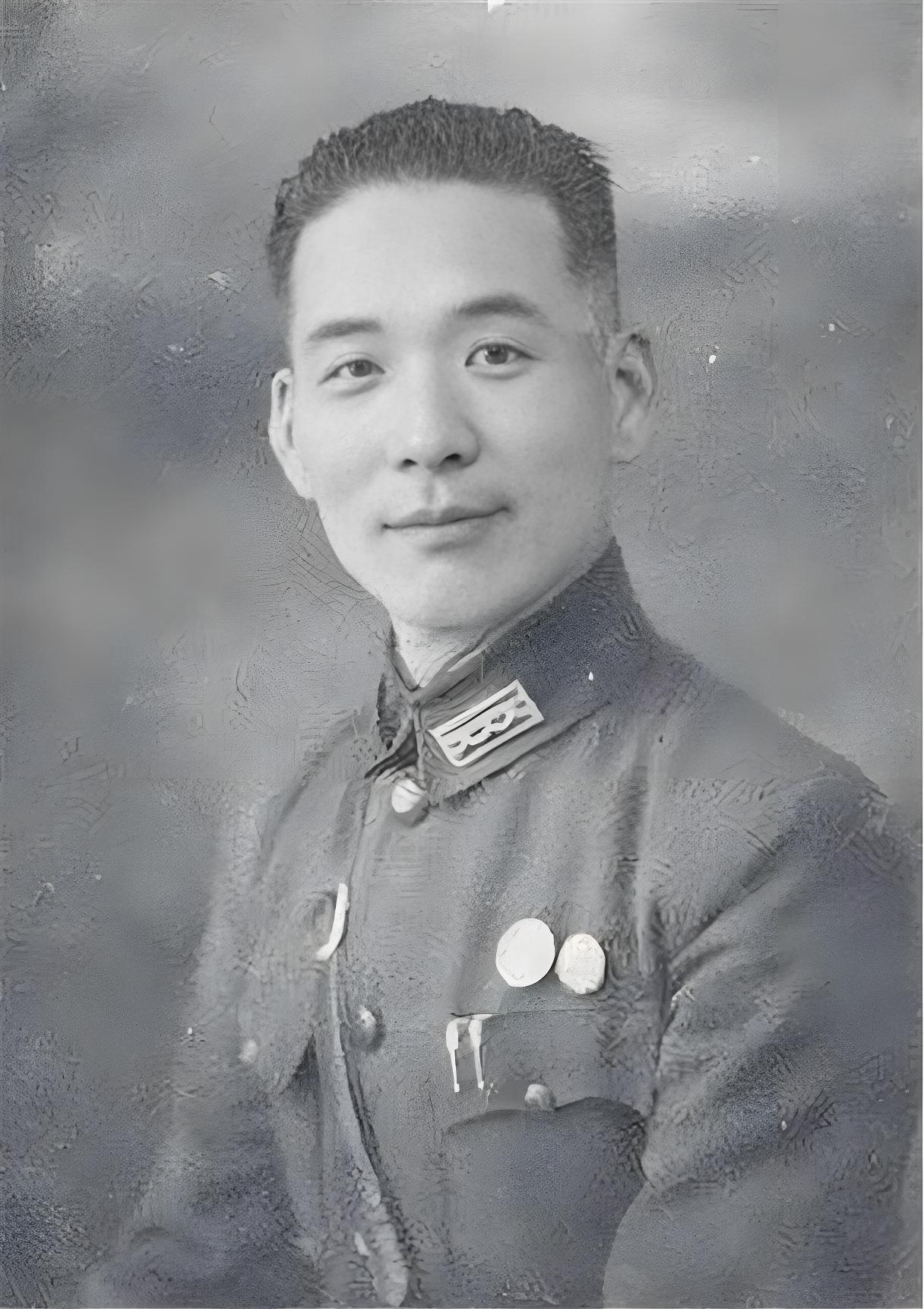 战史上的今天，淮海战役打响。二野和三野协同作战，消灭了对手八十万精锐。但也有遗憾