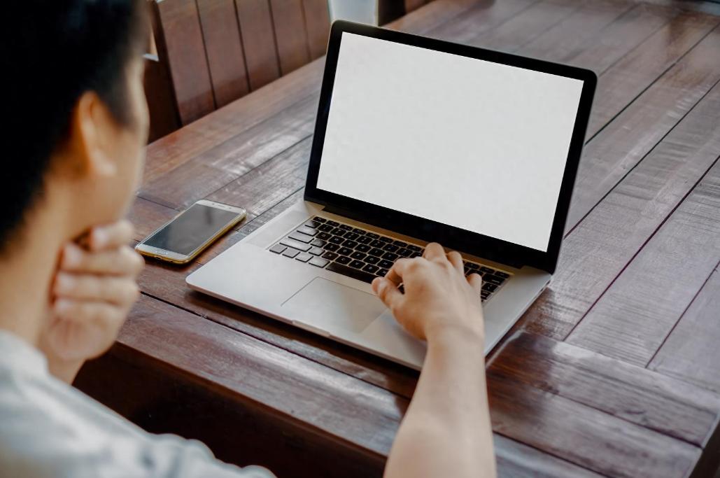 国安部警示！别被网上的“躺平”话术彻底带偏了！4月28日国家安全机关披露关键真相