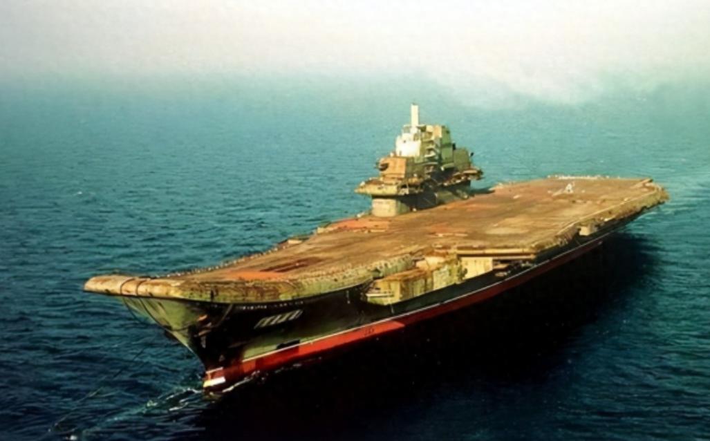 瓦良格号给了中国多大震撼？我国专家：苏联的钢材与技术太先进。提到中国航母的起