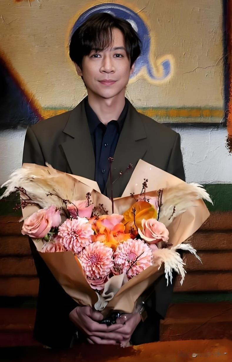 《小城大事》口碑爆棚，我想过陈明昊会因此大爆，也想过余皑磊会因此大爆，却