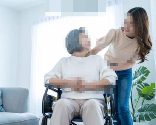 辽宁营口，刘某的妻子李某是智力二级残疾，生活完全没法自理，刘某结识胡某后，两人很