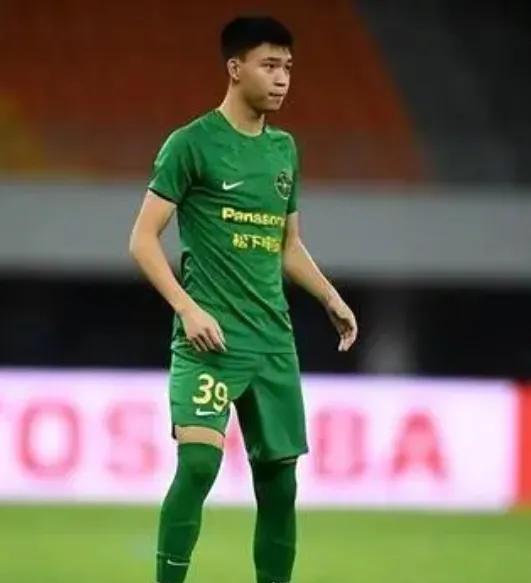中超浙江3-1云南玉昆，7个没想到[玫瑰]1.没想到浙江3外援对云南5外援！够