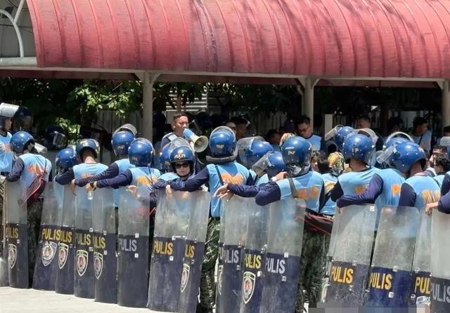 国警总长纳塔特斯急了！5月27日菲律宾国家警察总长纳塔特斯公开发声，明确对外表