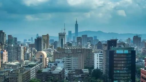 中国解决台湾最佳时机，可能就要来了！美国有可能近期对中国增加100%以上的关税，