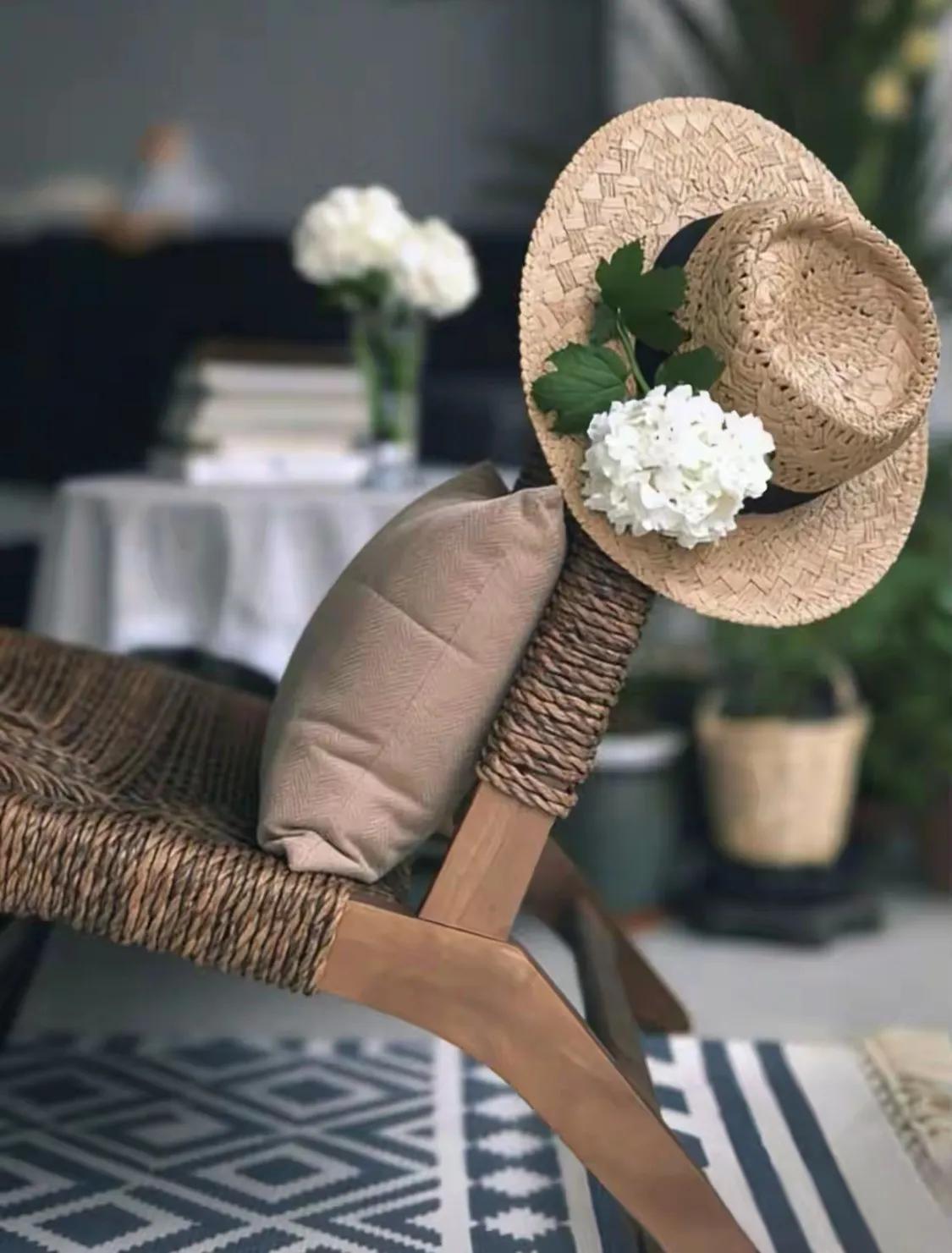 很现实的一段话：“任何人，只要他不理你，你就不要理他。不管你们是什么关系，朋友、