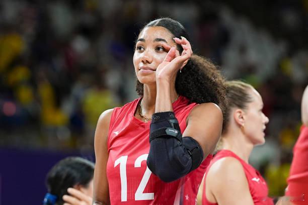 国际排坛动态美国女排乔丹-汤普森计划于2026年重返美国女排国家队，汤普森近日