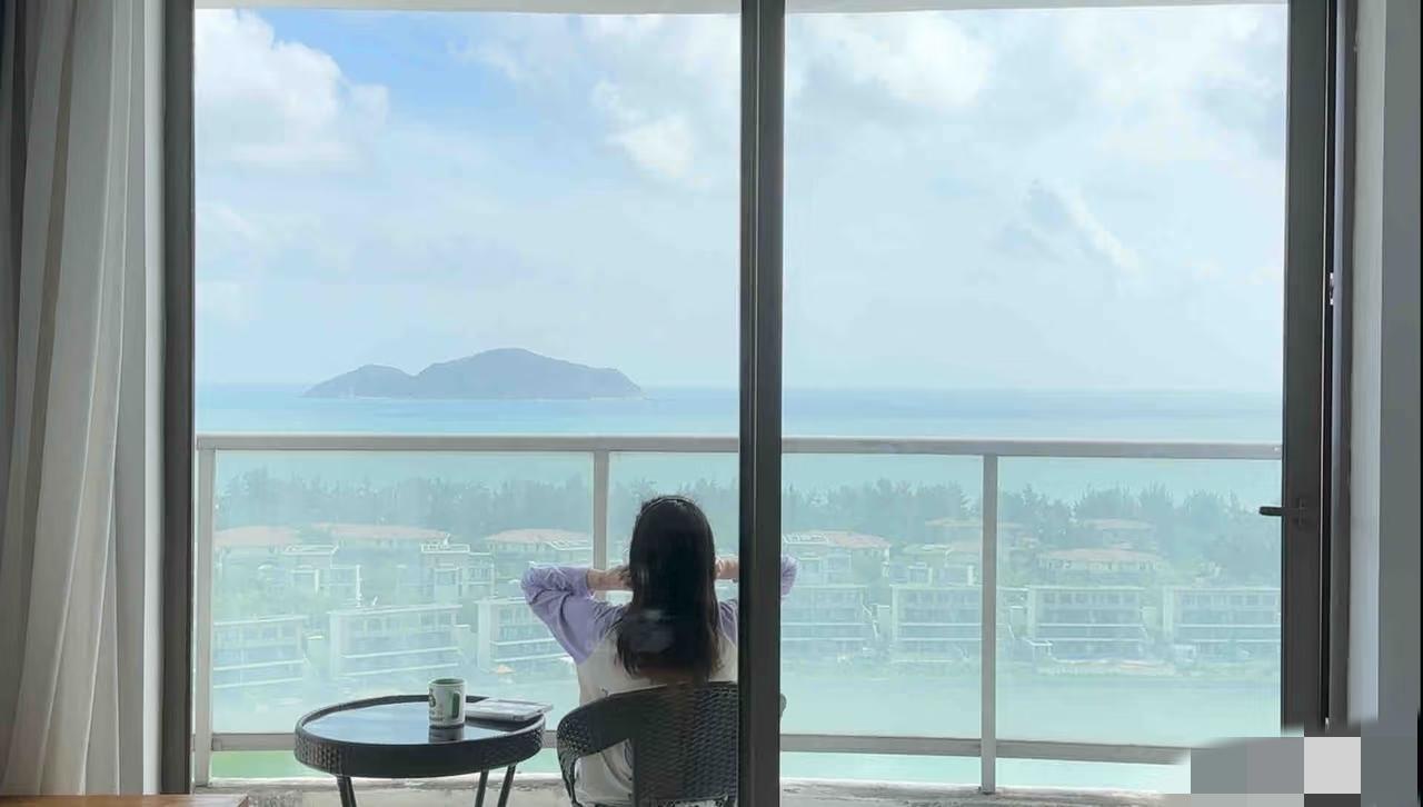 每日分享一句人生感悟人生到底要多忙，才配得上一场发呆？"