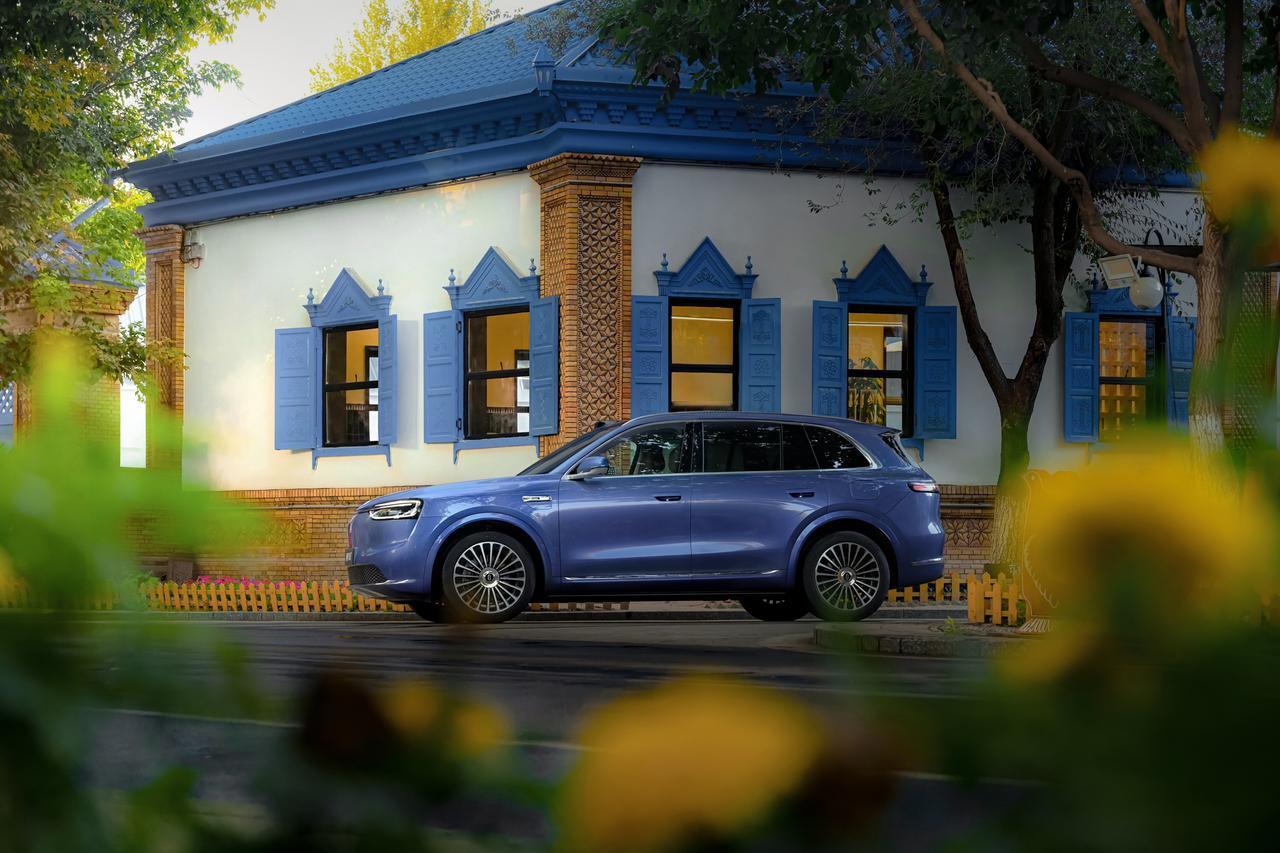 3万台交付量印证行业逻辑,问界M7靠什么打动家庭用户?全新问界M7交付量突破3