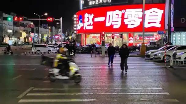 门店开到3万家，却连一台秤都管不明白：赵一鸣“缺斤少两”争议背后，暴露的是品控体