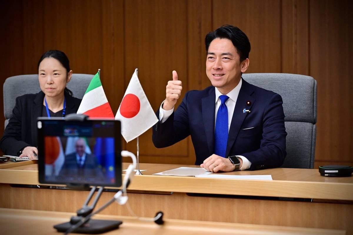 离谱！日本防卫相寻求这两国支持，日网民都看不下去了日本人果然是有“路径依赖”