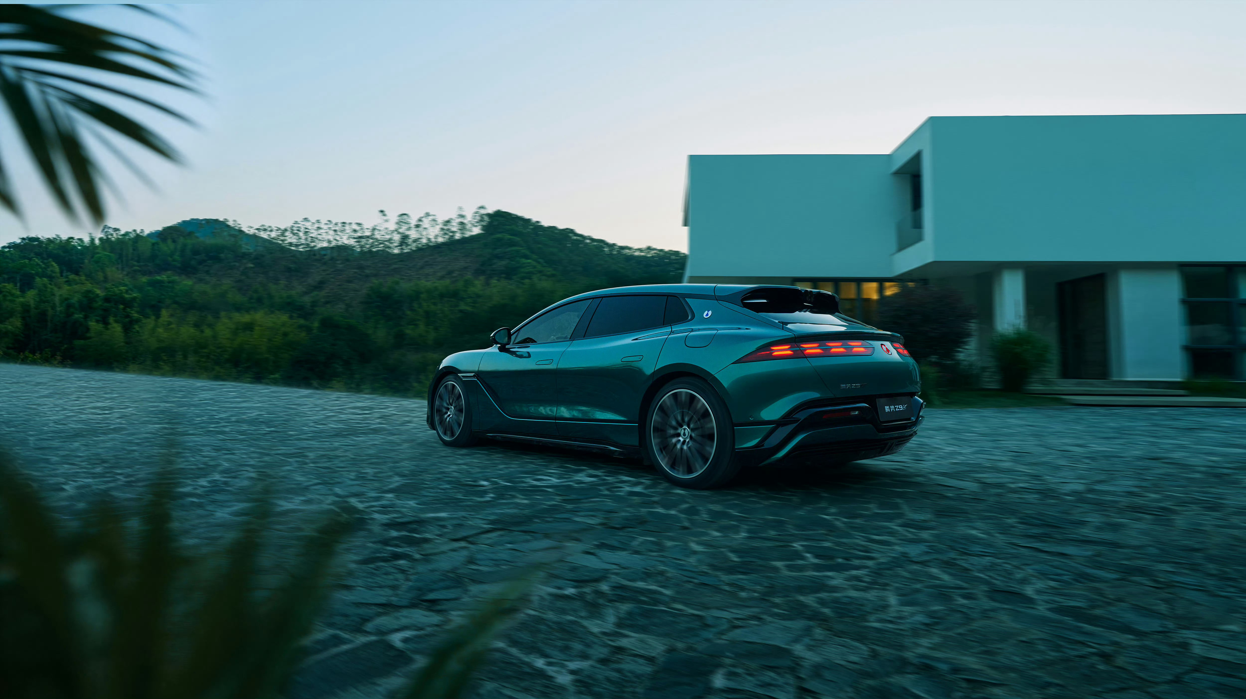 全新腾势Z9GT纯电续航1036公里昨天比亚迪的发布会各位看完有啥感想？我觉得一