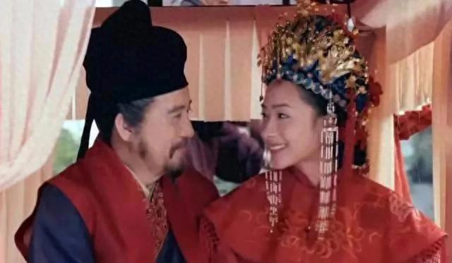 1070年，老词人张先纳一少女为妾，洞房花烛夜张先对娇艳的新娘子说，嫁给我后悔不