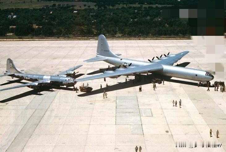 作为末尾完成的一款二战武器，B-36轰炸机直到1946年8月8日才实现首飞，而这