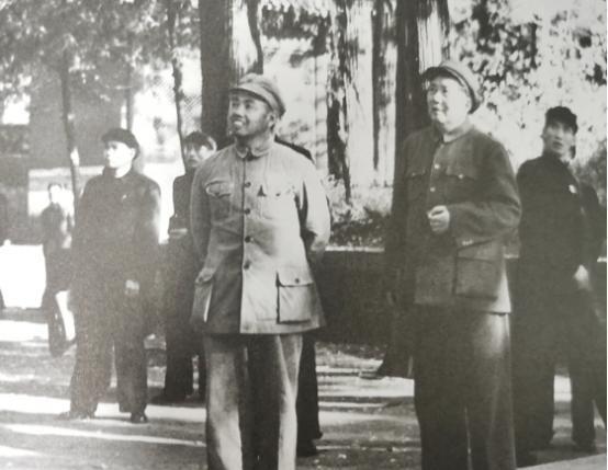 1971年，在南昌见到许世友时，毛主席说：“你对我的感情，没有过去那么深了。我的