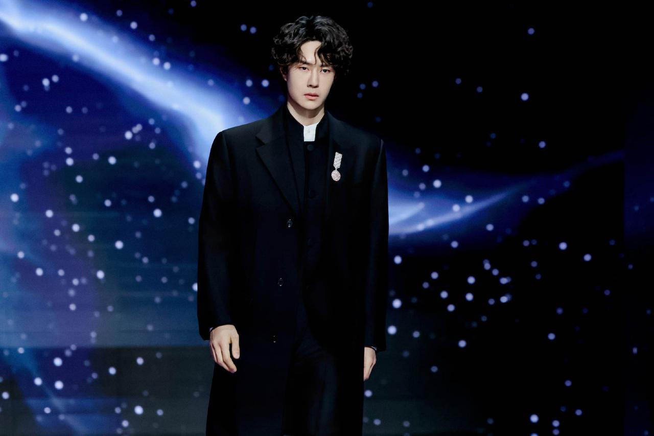 内娱纷纷扰扰，堂会乱七八糟……但是丝毫不影响巨星王一博独爆，从从容容无比淡定的