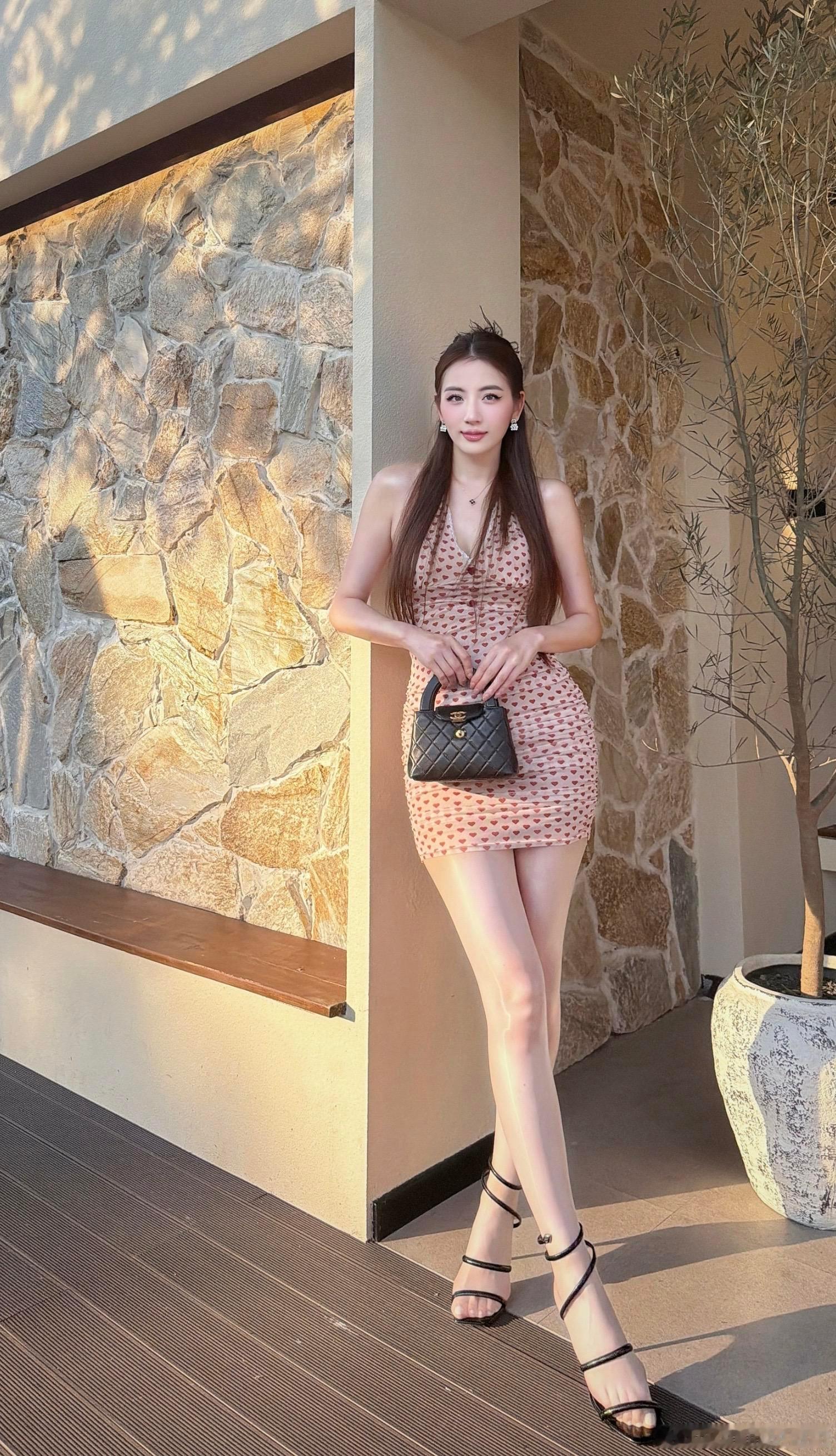 Plog|把日常拍成胶片每帧都暖📷✧涞觅,不止丝滑御姐ing今日穿搭(o