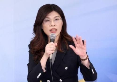 这样的党主席实属少见，郑丽文澎湖"带货"，干贝酱卖爆了，绿营的脸被打肿了😂