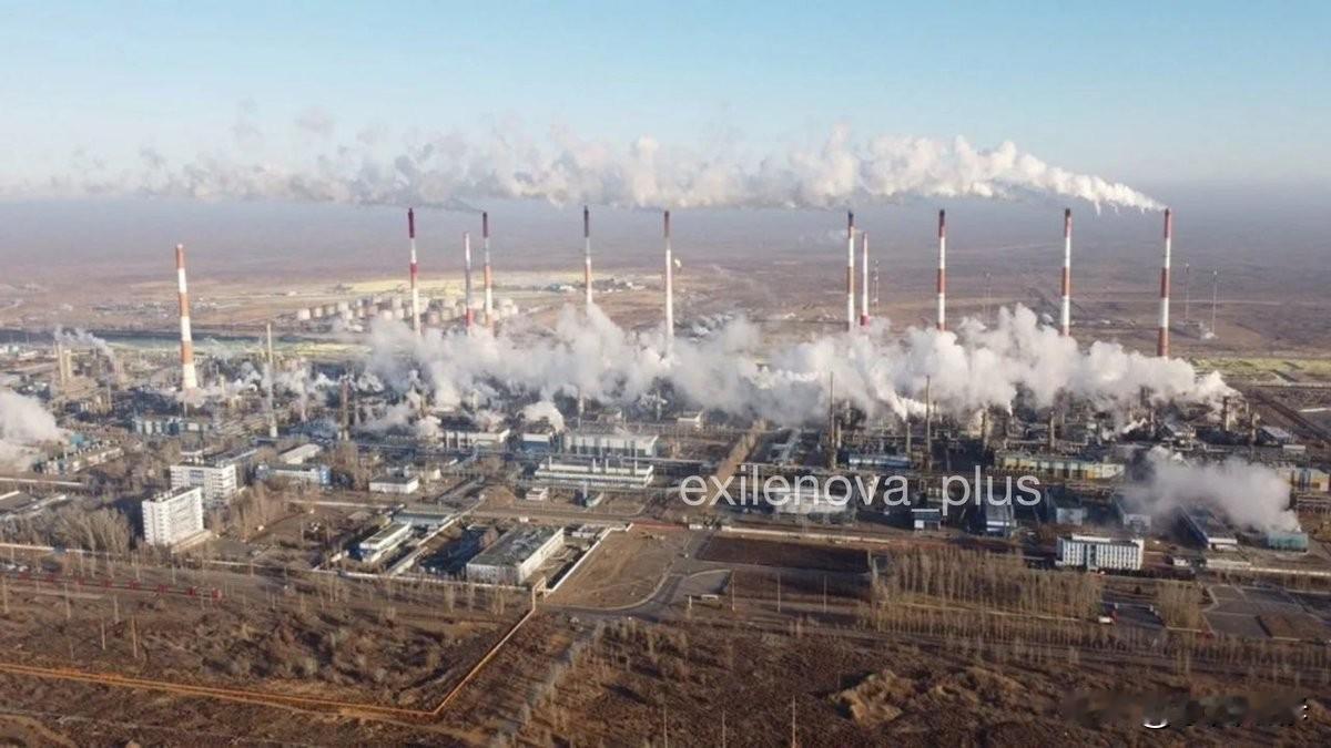 俄罗斯最大的天然气处理厂被无人机袭击爆炸12月14日夜晚，俄罗斯阿斯特拉罕天然