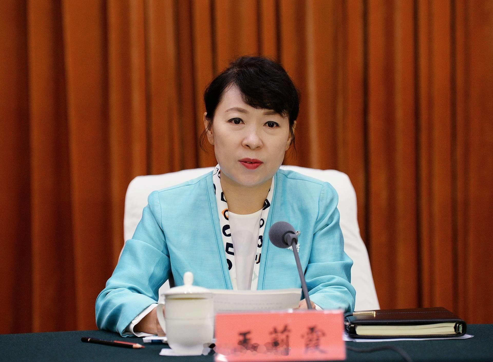 王莉霞接受审查调查这是2025年第三名落马省级“一把手”​​，也是2025年内