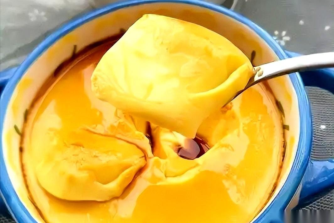 我跟你说，最吓人的一句话，是从一个肝病医生嘴里听到的。他说，现在因为脂肪肝没命