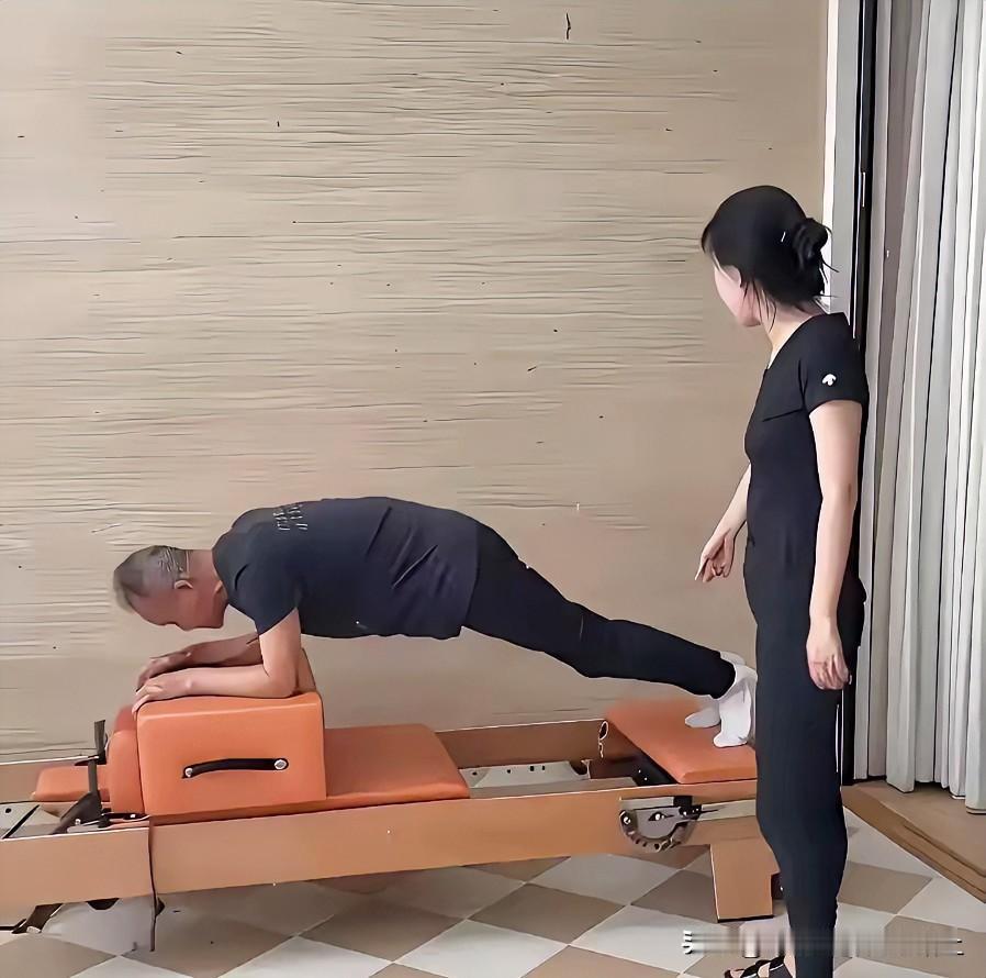 王石这是何苦呢？是我就舒舒服服的享受退休生活，这样不是找虐吗？75岁的人了，这样