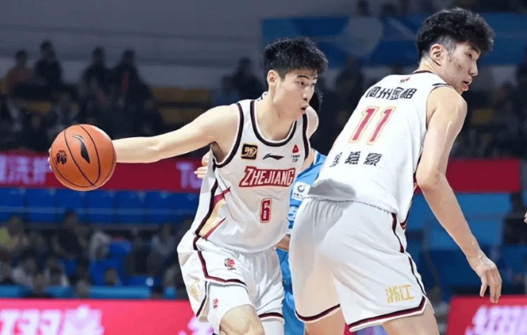 程帅澎: 亚洲杯我们12人对自己定位准确, 知道上场要做什么