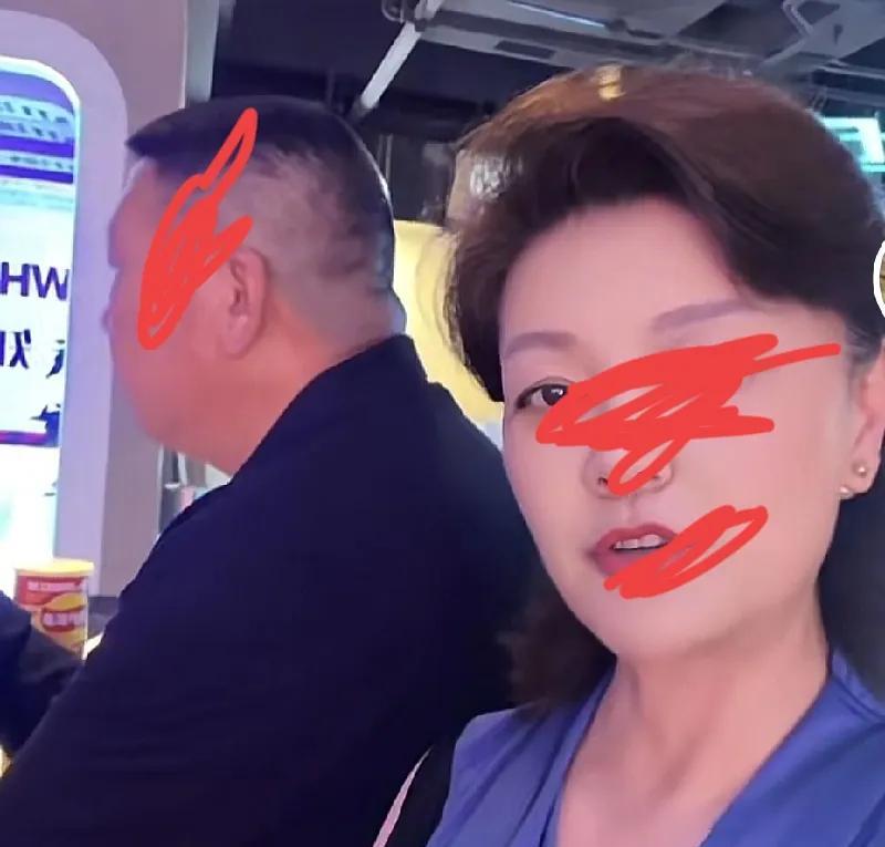 原来想当经纪人，还要别人打条子，怎么就成30个w了？！当年那场会见很不平常，当