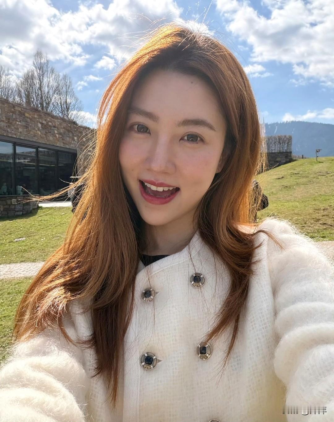 张纯烨休闲度假的美好时光。