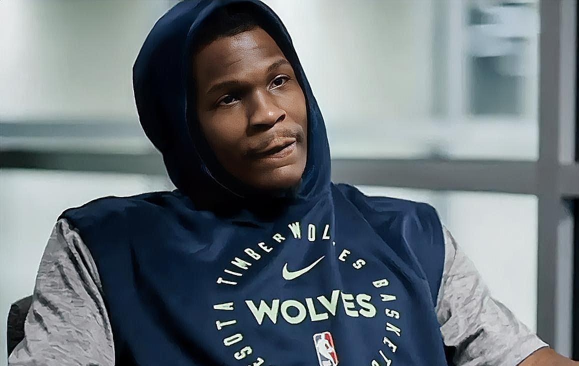 华子终于说出了大实话！近日，华子接受记者采访，在谈到在美国男篮时期的难忘经历时