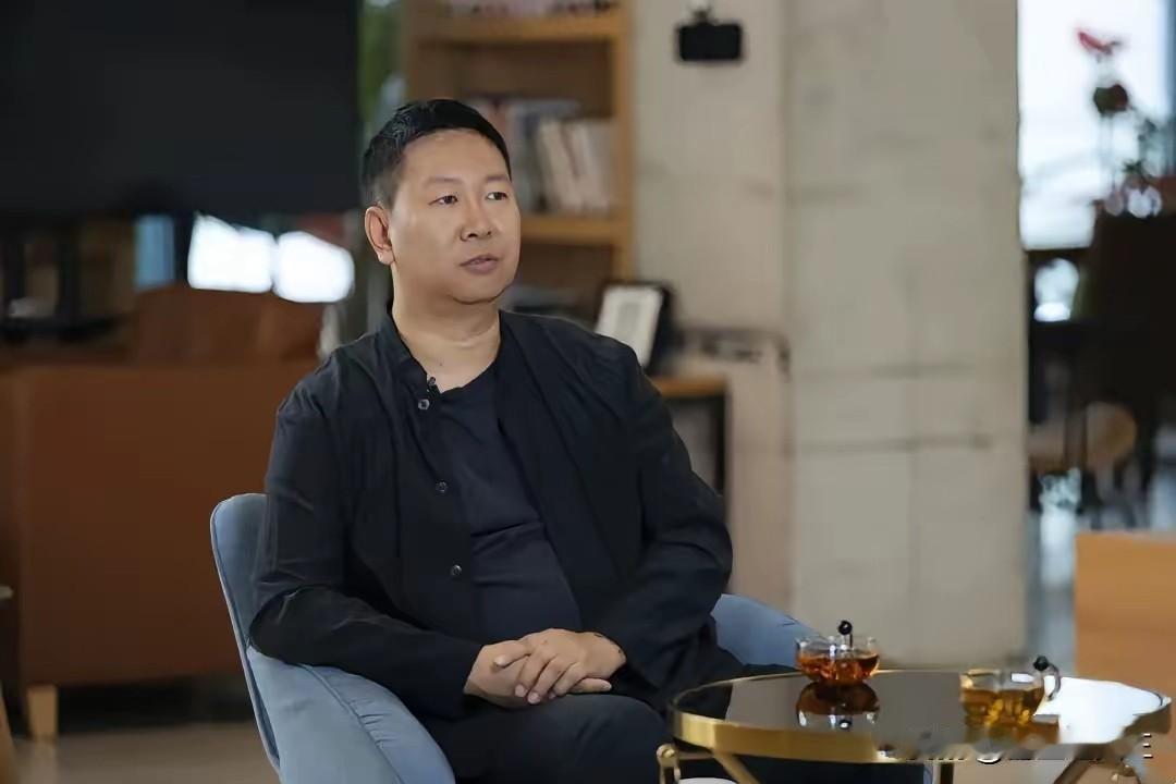 目睹秦晓宇因《监狱来的妈妈》引发诸多争议，实在毫不意外。此人行事作风，早在