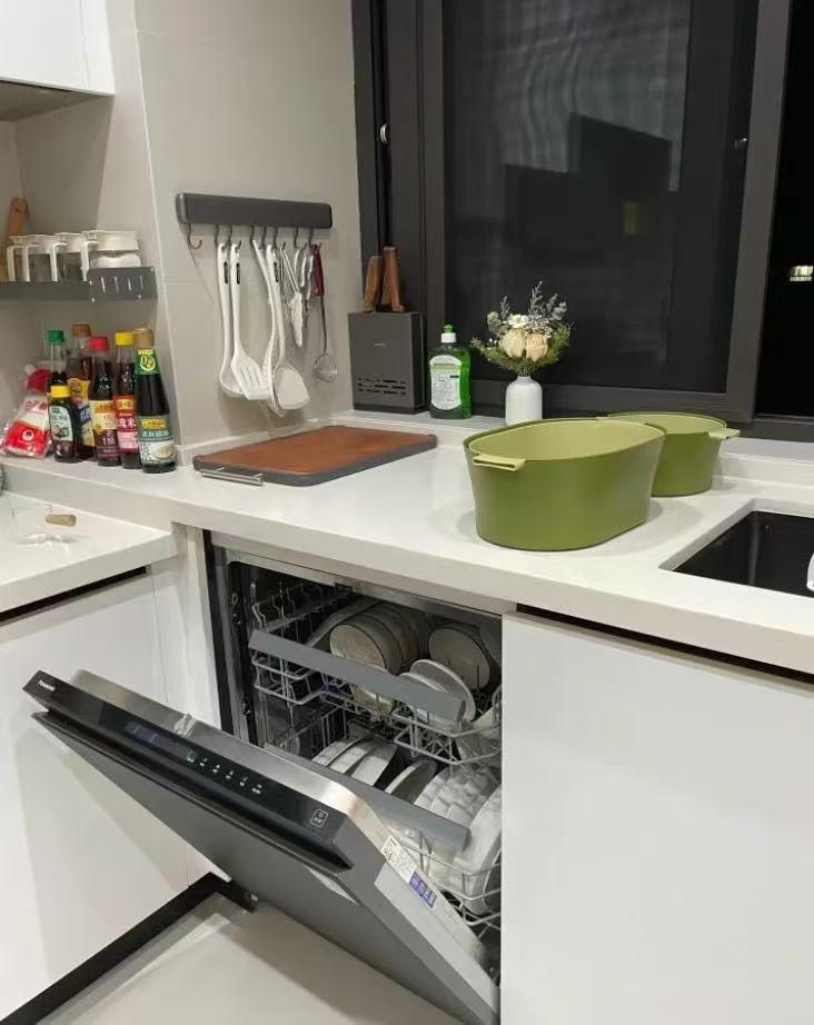 有没有姐妹跟我一样，做家务的战斗力完全看老公在不在家。自己一个人在家的时候，