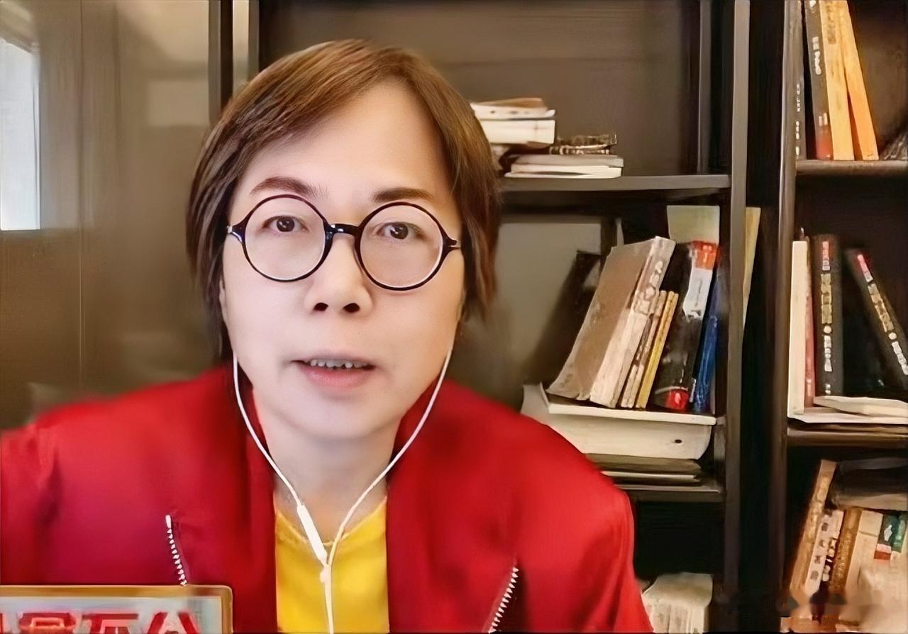 黄智贤批国民党打沈伯洋谢寒冰：她开心就好针对黄智贤批国民党一直打沈伯洋的毒