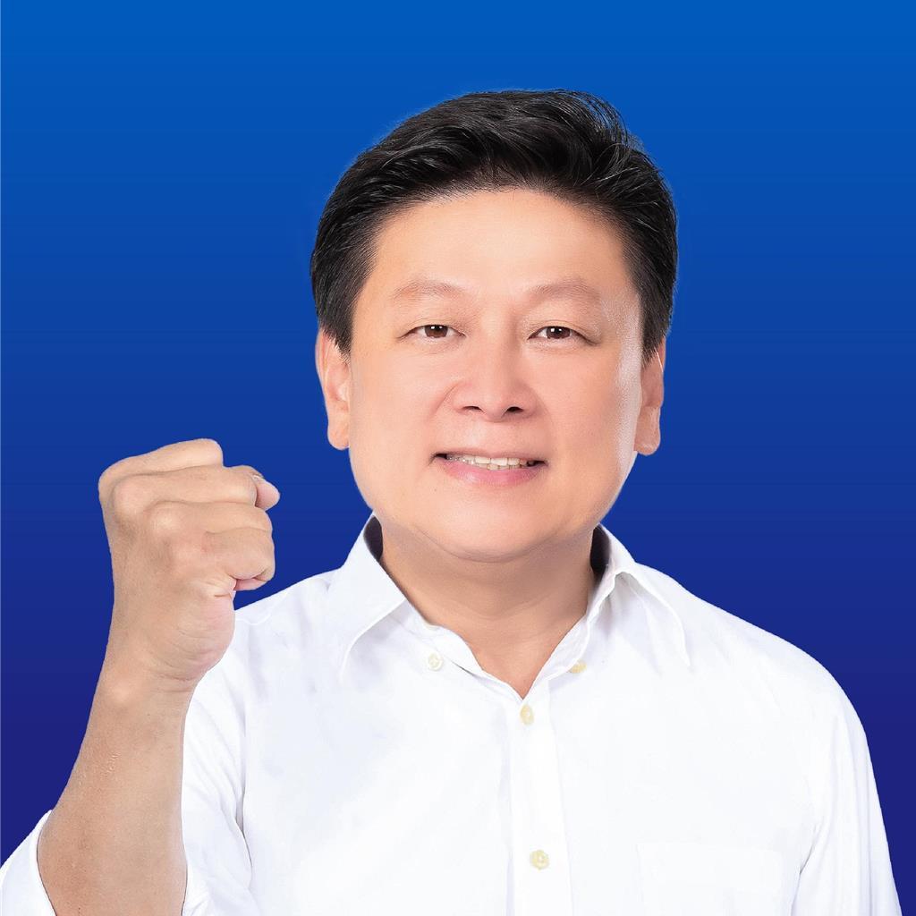 国民党傅崐萁、郑天财、花莲县府团队27日在光复乡举办堰塞湖灾区重建座谈会，花莲县